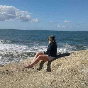 Meet your Posher, Dinorah